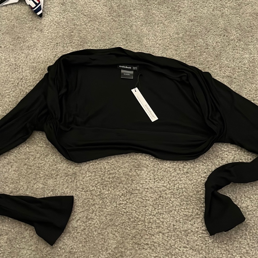 Black Shrug